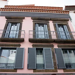By Petit Apartment Funchal (Madeira)